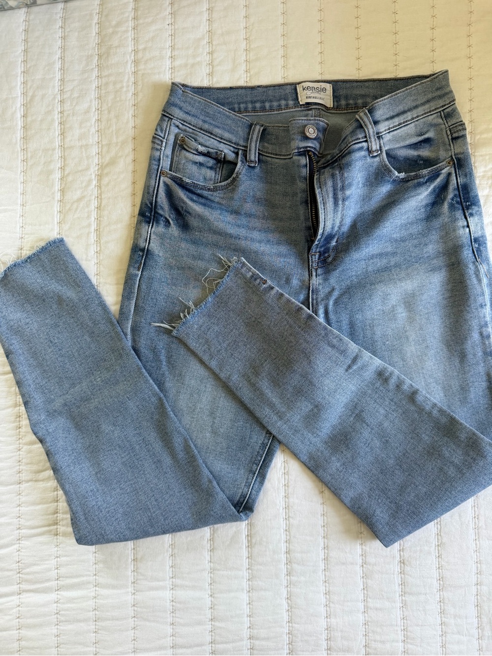 Kensie Light Blue High-Rise Skinny Jeggings with Raw Hem